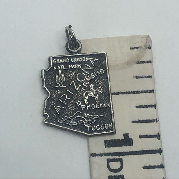 Vtg Sterling Arizona Map Grand Canyon Tucson Souvenir Charm / Mini Pendant .8” - Picture 3 of 3